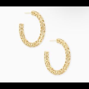Kendra Scott Gold Maggie Hoops!